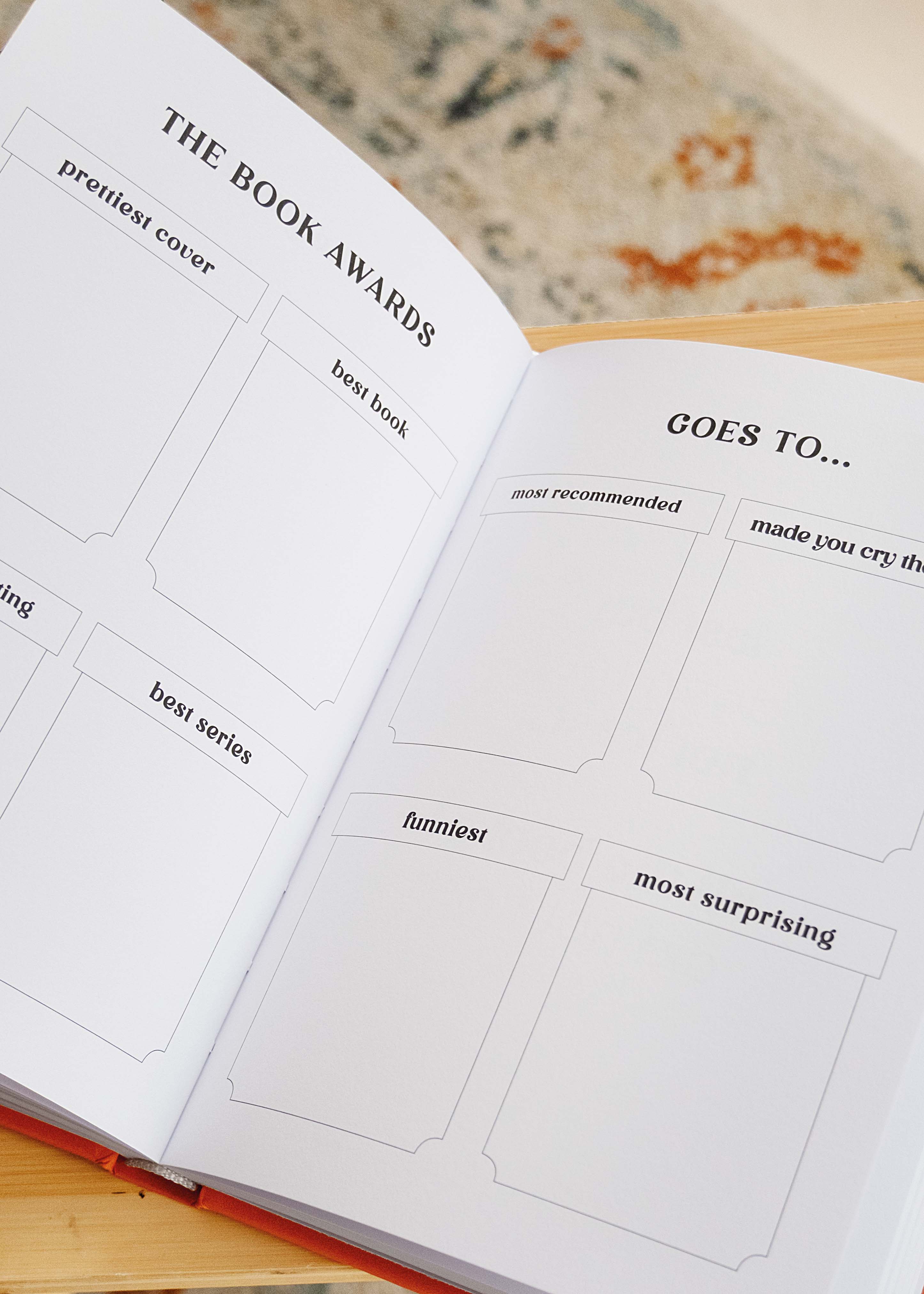 'The Book Journal' invulboekje soft yellow