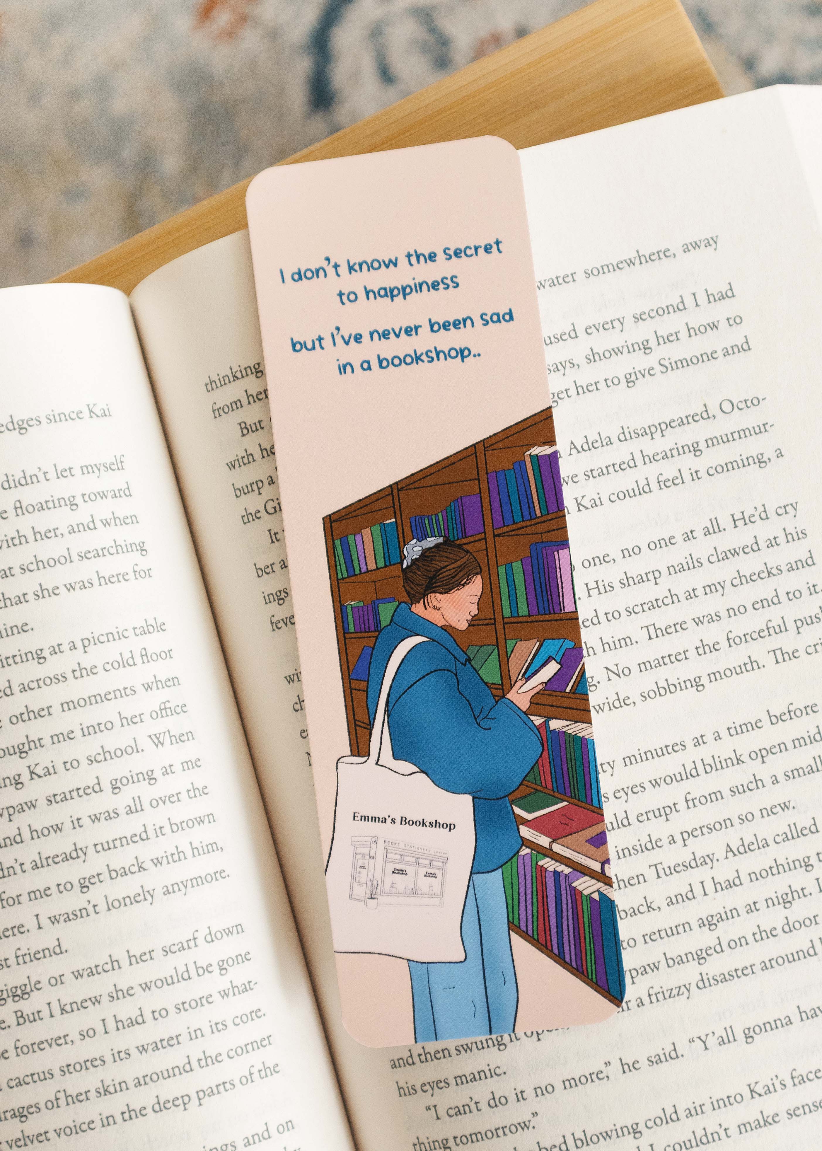 Boekenlegger 'never been sad in a bookshop'