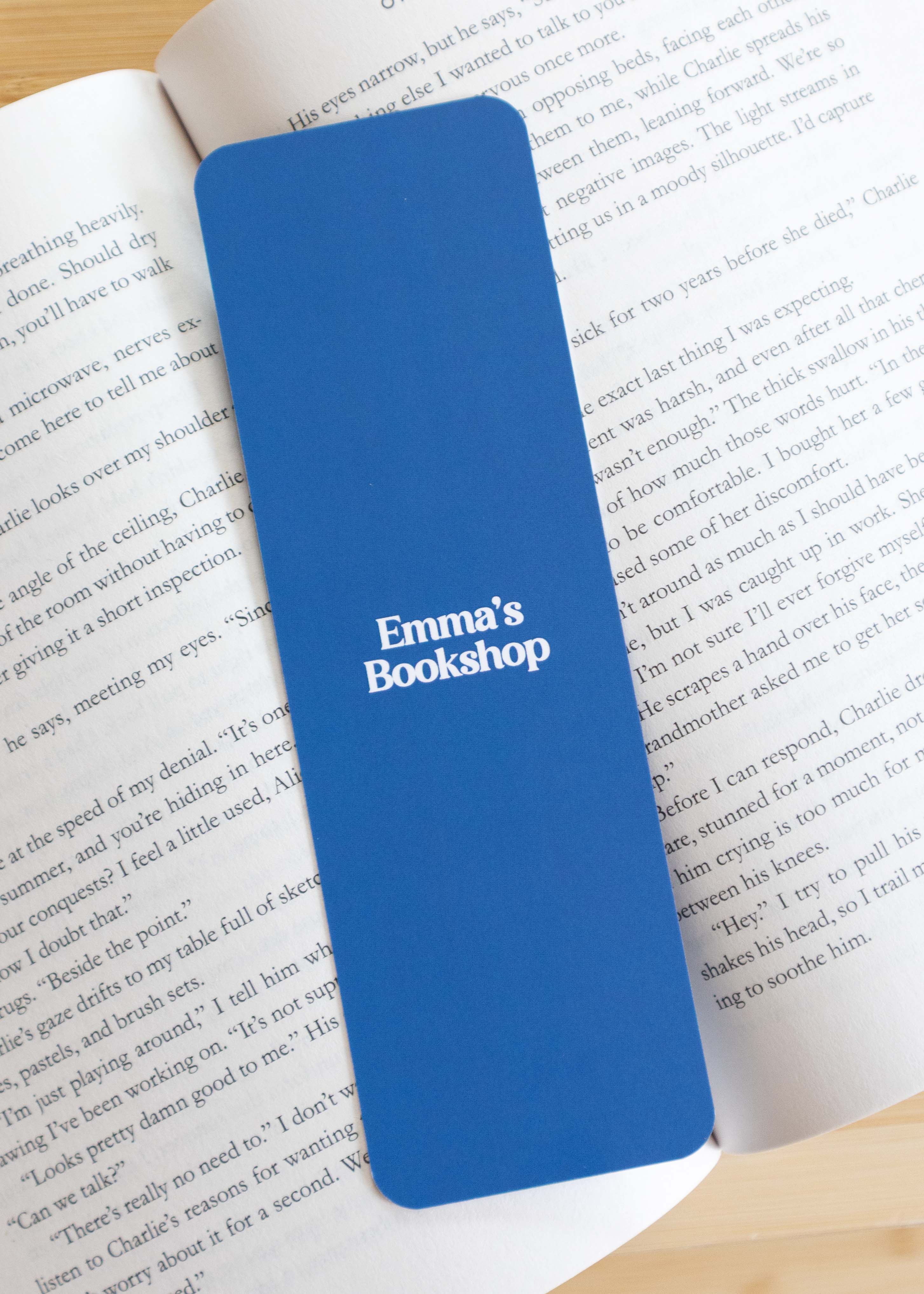 Boekenlegger 'book lovers club' deep blue