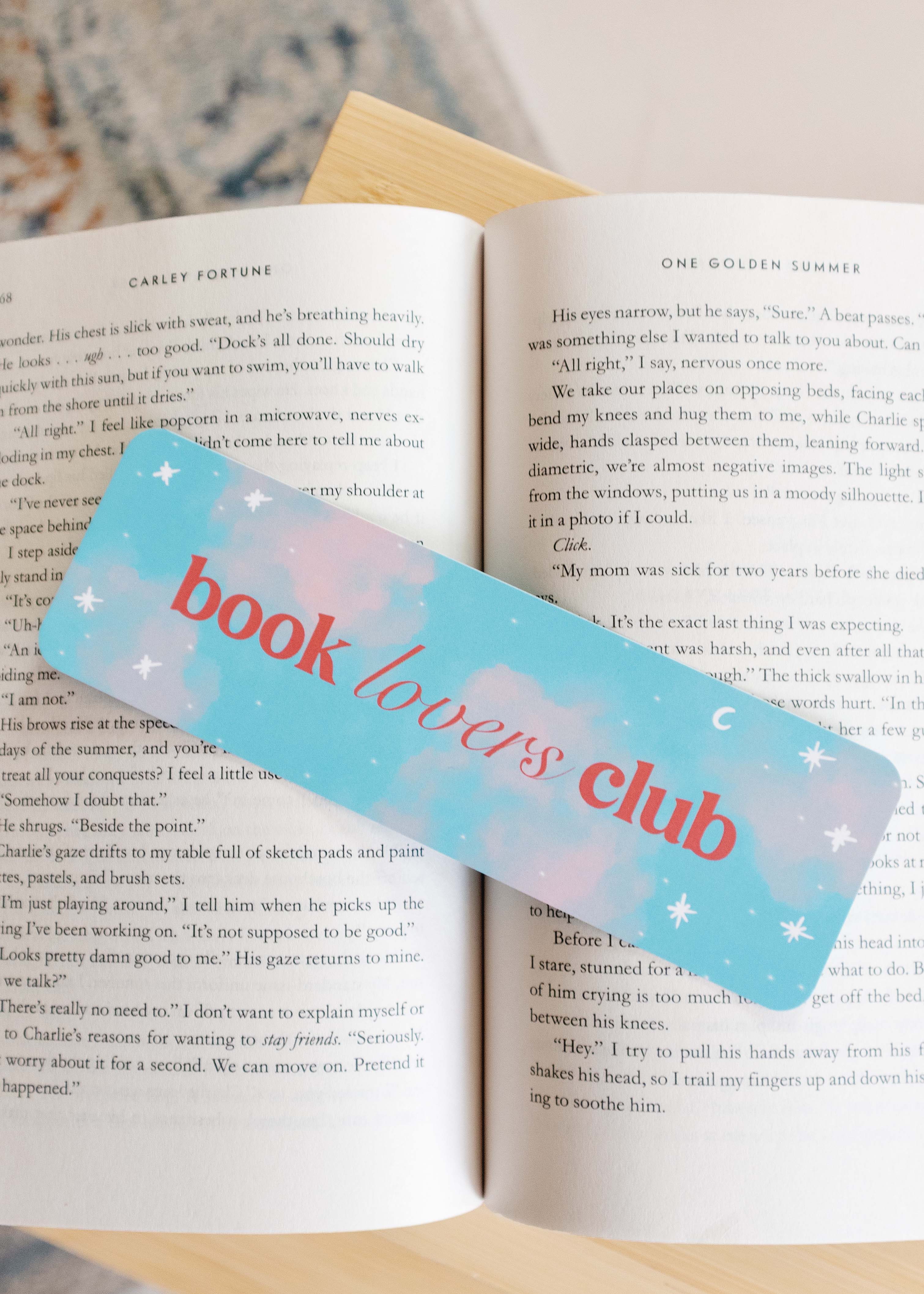 Boekenlegger 'book lovers club' light blue