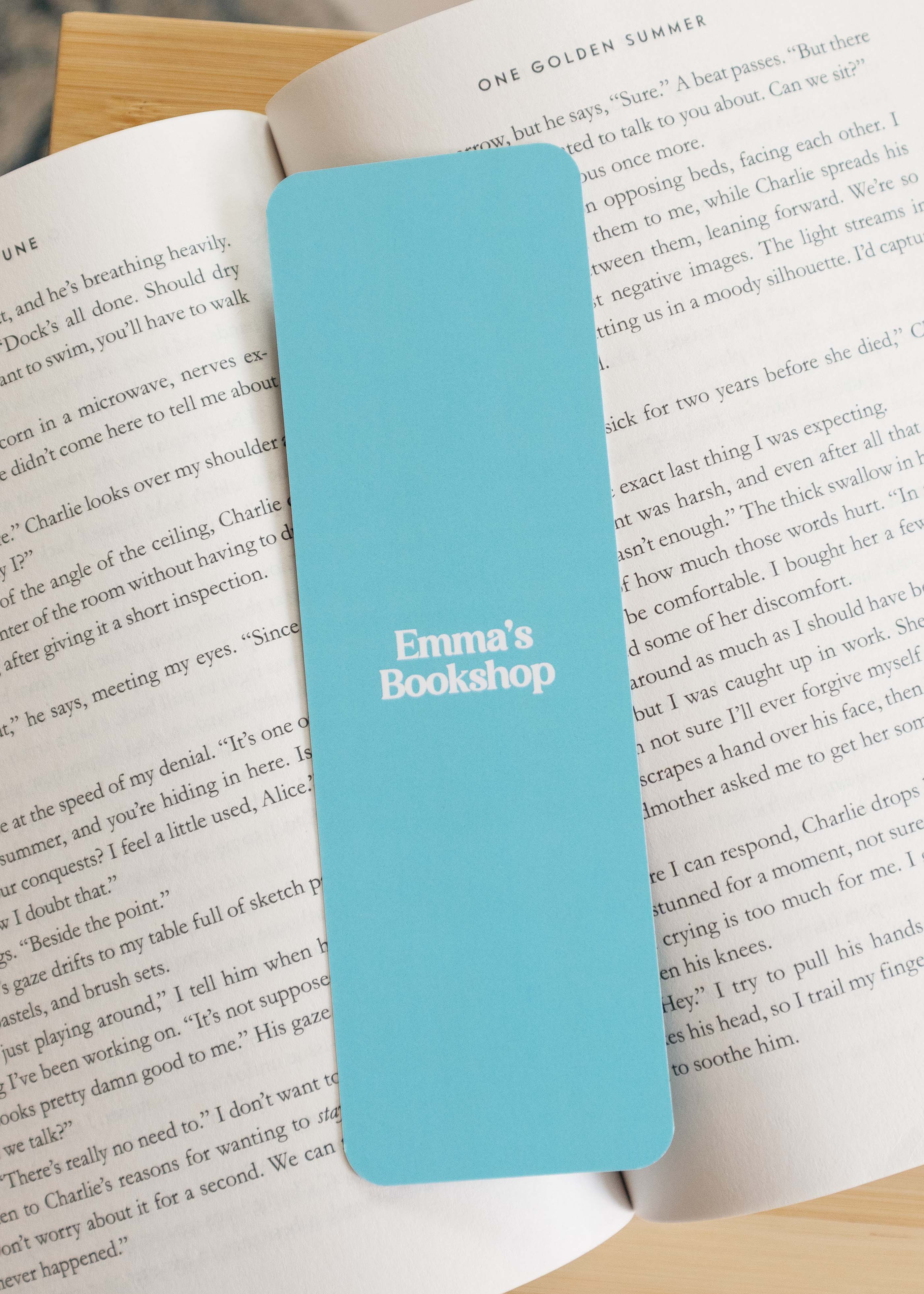 Boekenlegger 'book lovers club' light blue