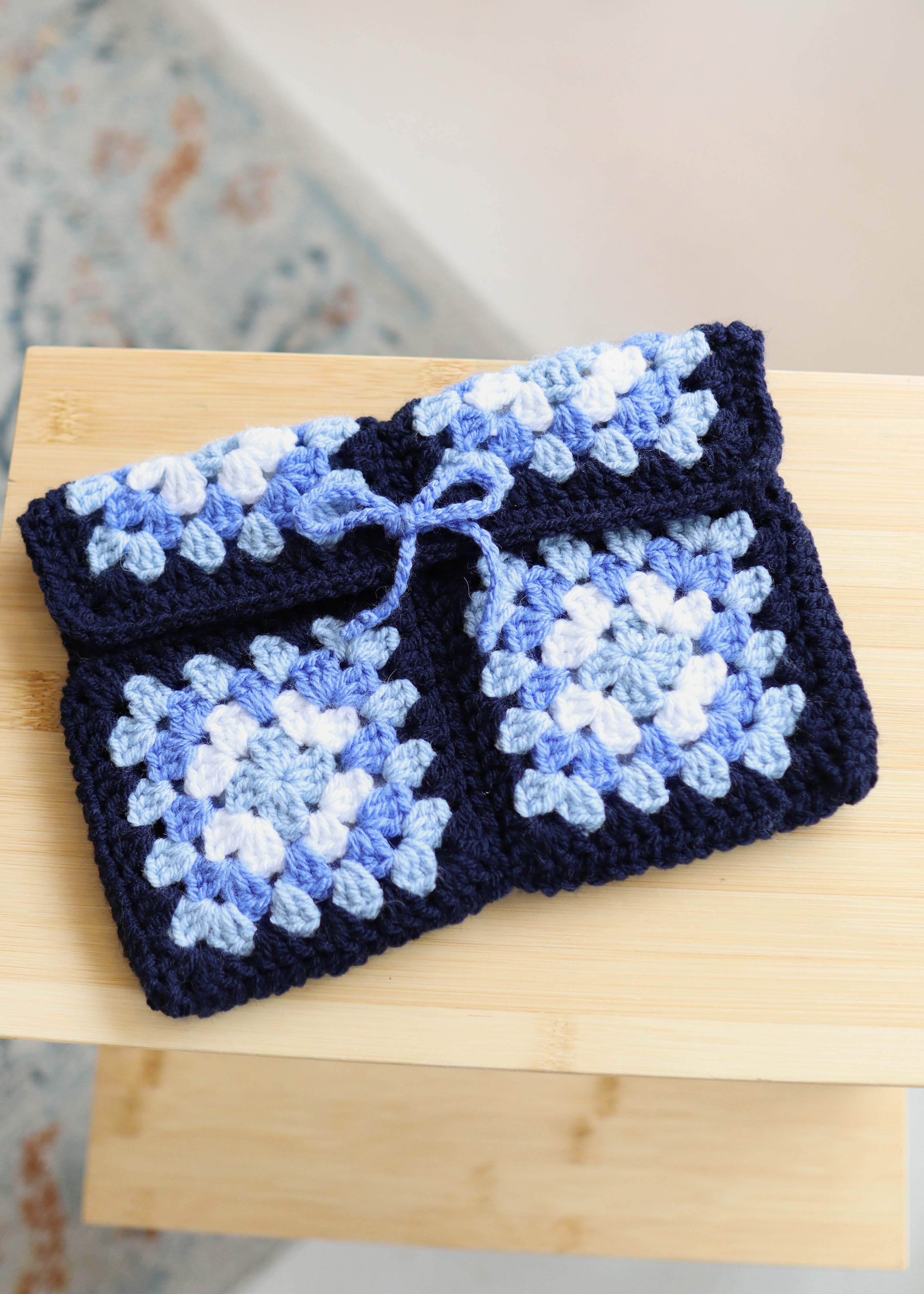 Booksleeve 'blue bow'