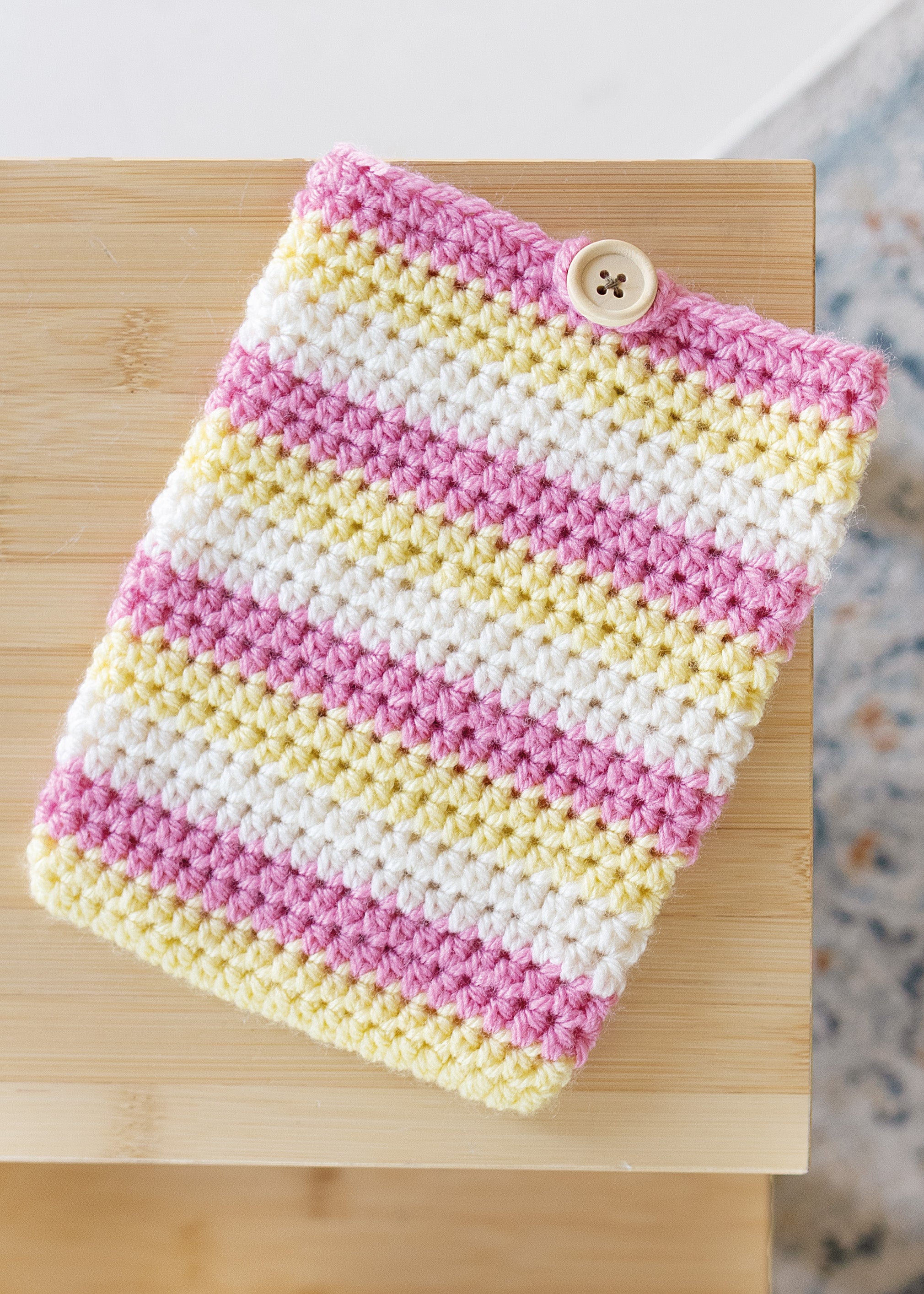 E-reader sleeve small 'yellow pink'