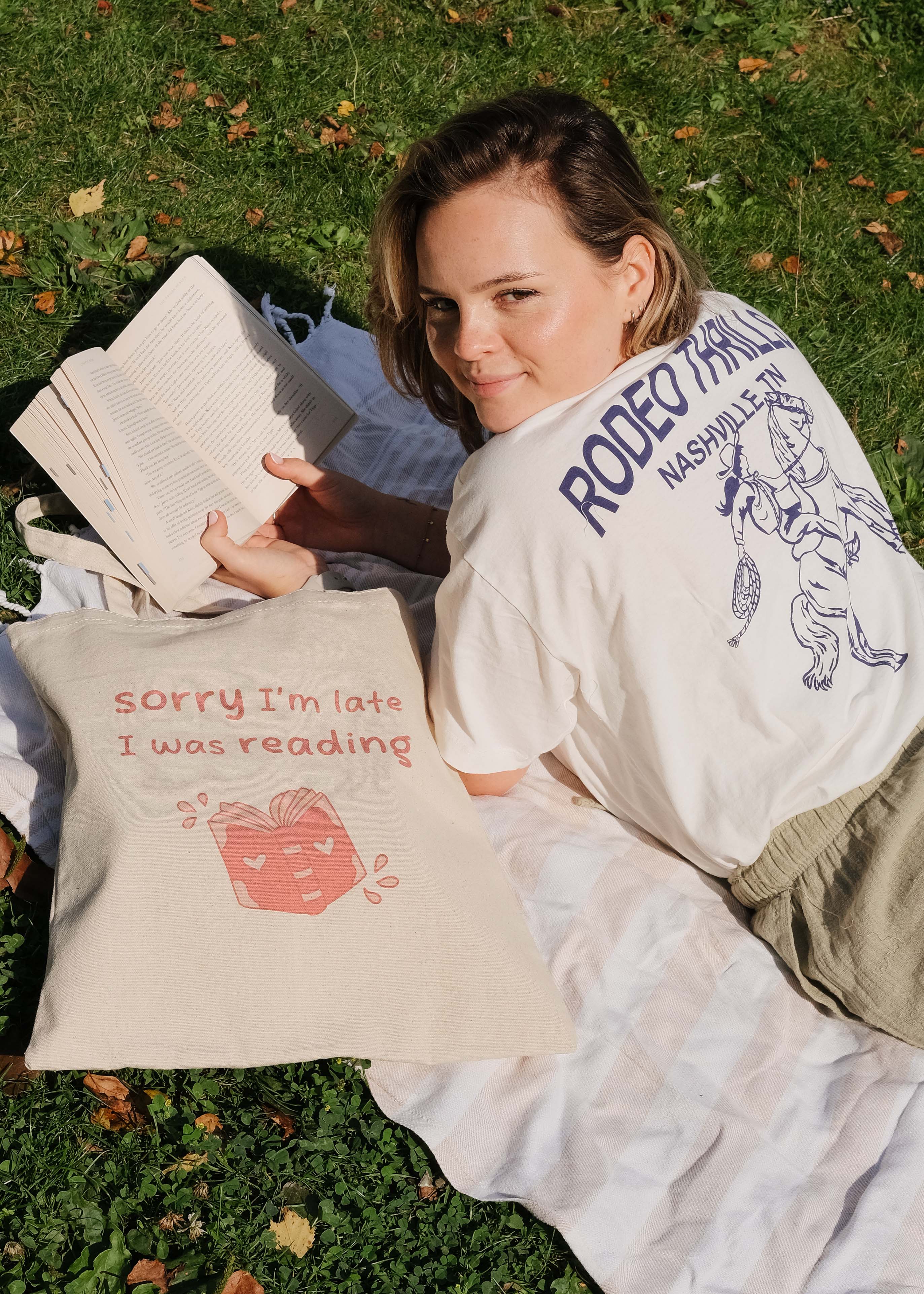Totebag 'sorry I'm late I was reading'