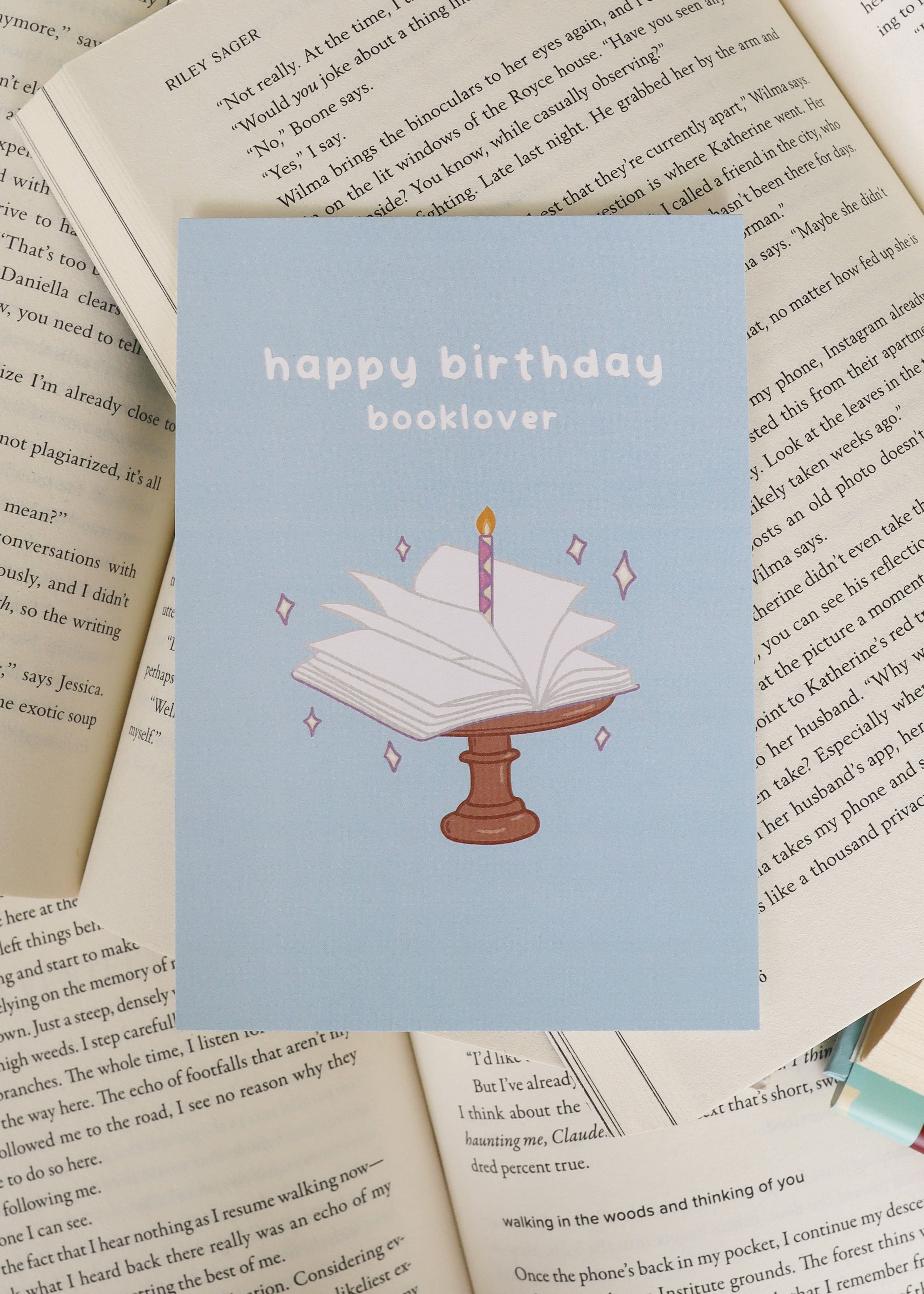 Kaart 'happy birthday booklover' blauw